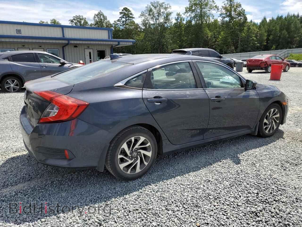 2018 HONDA CIVIC - VIN: 2HGFC2F75JH555185 - Фото 3