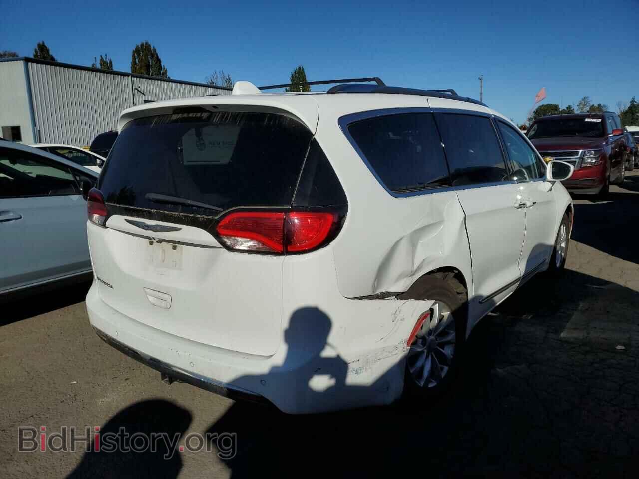 2019 CHRYSLER PACIFICA - VIN: 2C4RC1BG4KR651669 - Фото 3