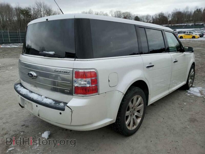 2011 Ford FLEX (VIN 2FMHK6DC3BBD25369) — фото 3 из 13