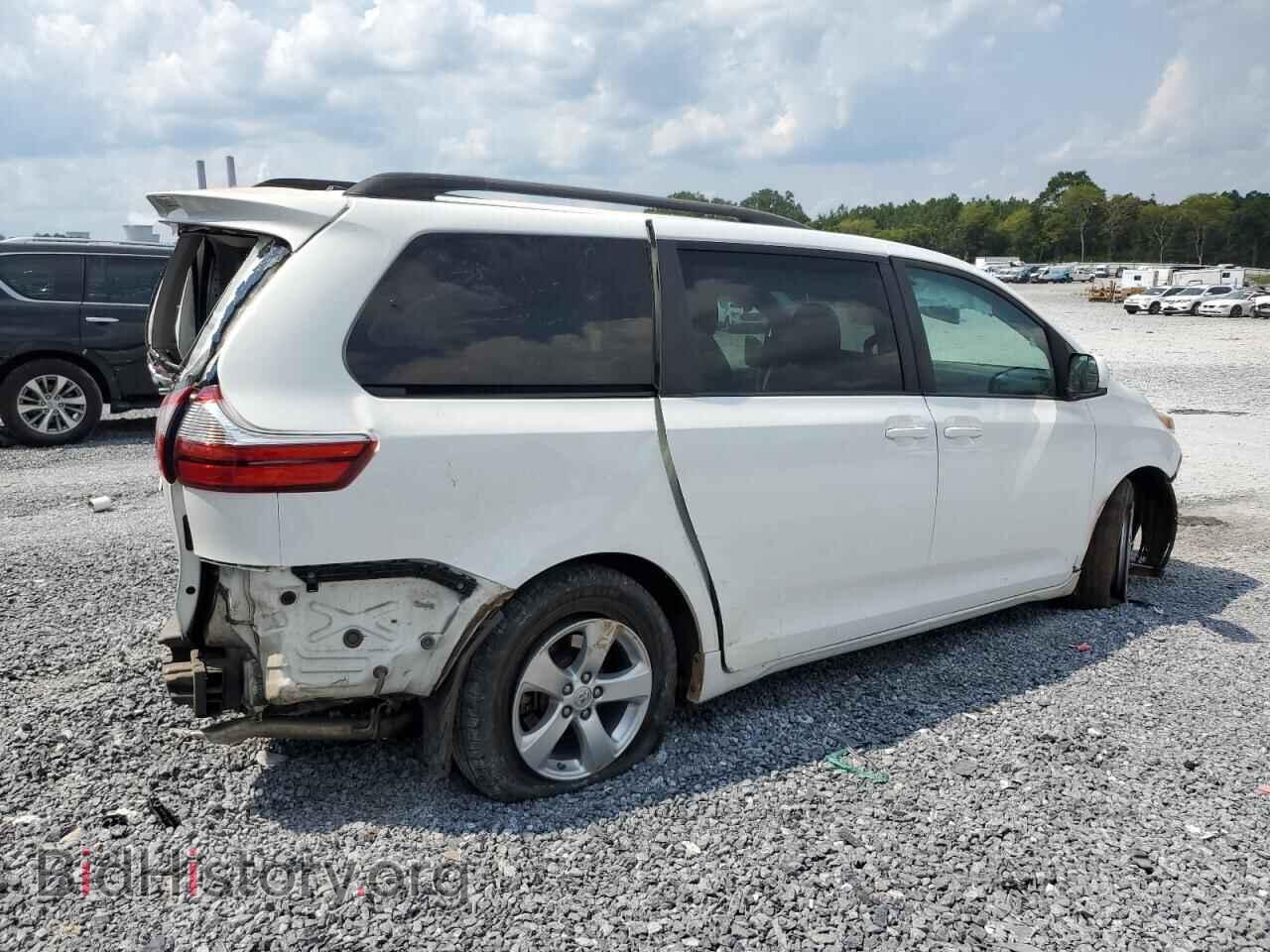 2017 TOYOTA All Models - VIN: 5TDKZ3DC3HS766494 - Фото 3
