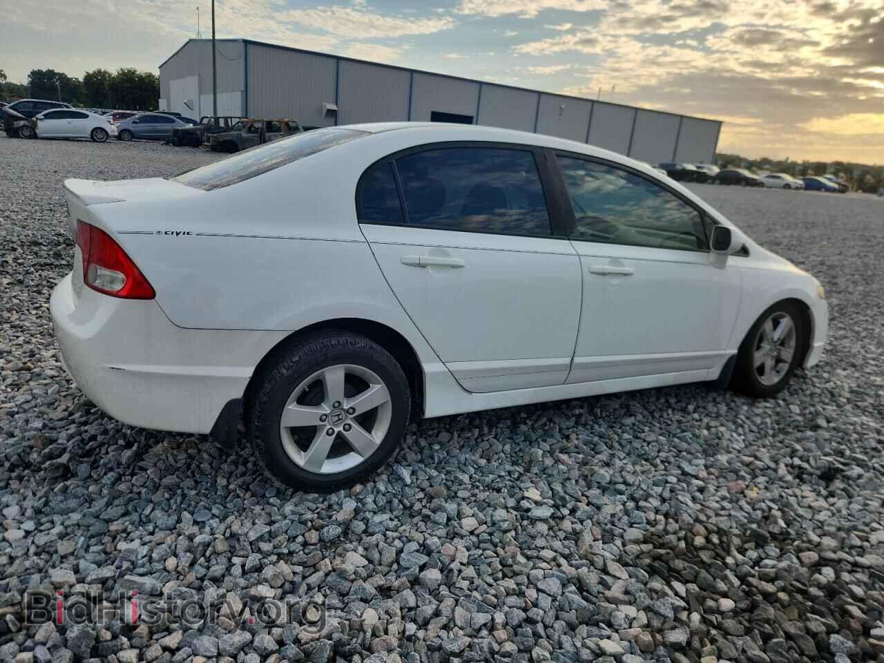 2010 HONDA CIVIC - VIN: 19XFA1F6XAE077931 - Фото 3