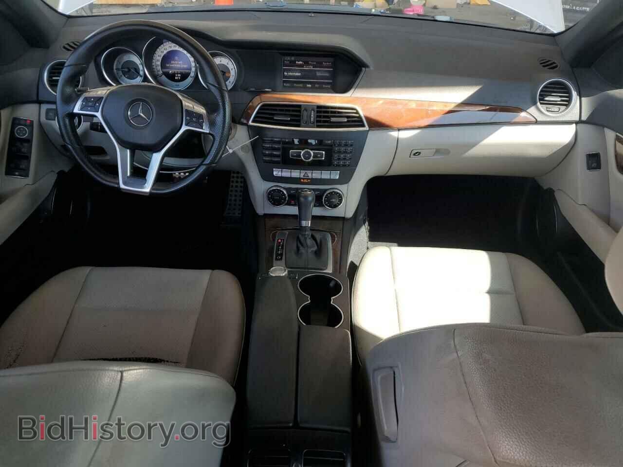 2013 MERCEDES-BENZ C-CLASS - VIN: WDDGF4HB0DA850338 - Фото 8