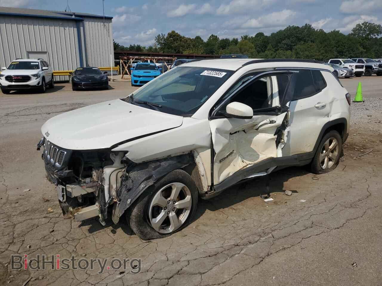 Photo 3C4NJDBBXHT674521 - JEEP COMPASS 2017