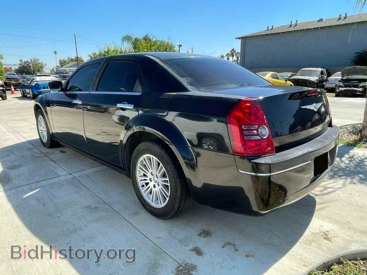 2010 CHRYSLER 300 - VIN: 2C3CA4CD7AH112280 - Фото 3