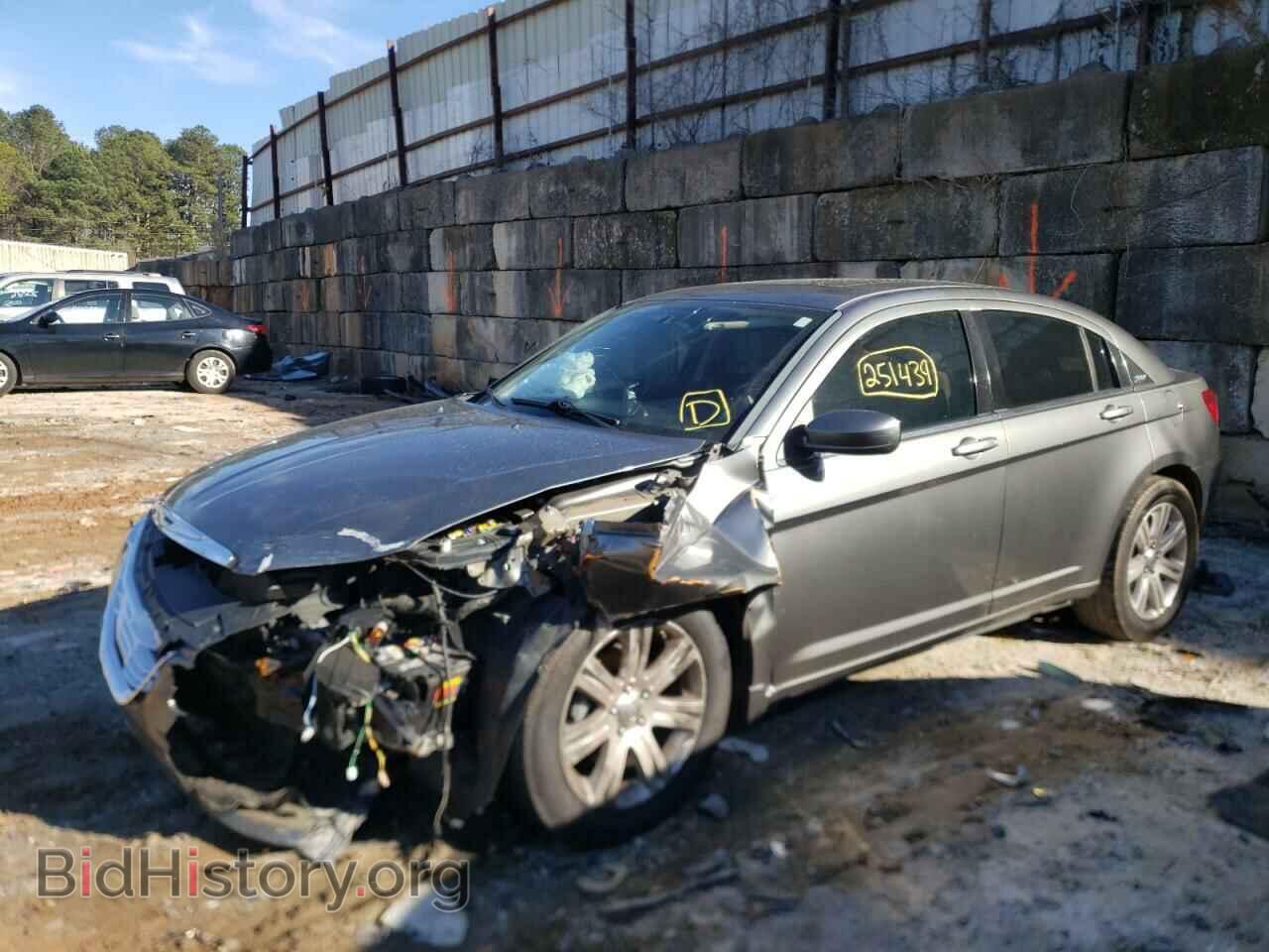 2012 CHRYSLER 200 - VIN: 1C3CCBBBXCN180629 - Фото 2