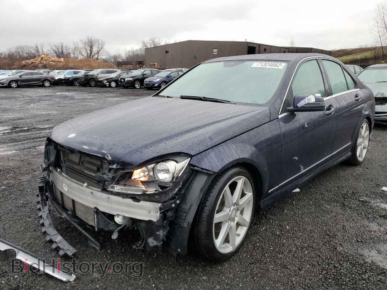 Photo WDDGF4HB0DA808476 - MERCEDES-BENZ C-CLASS 2013