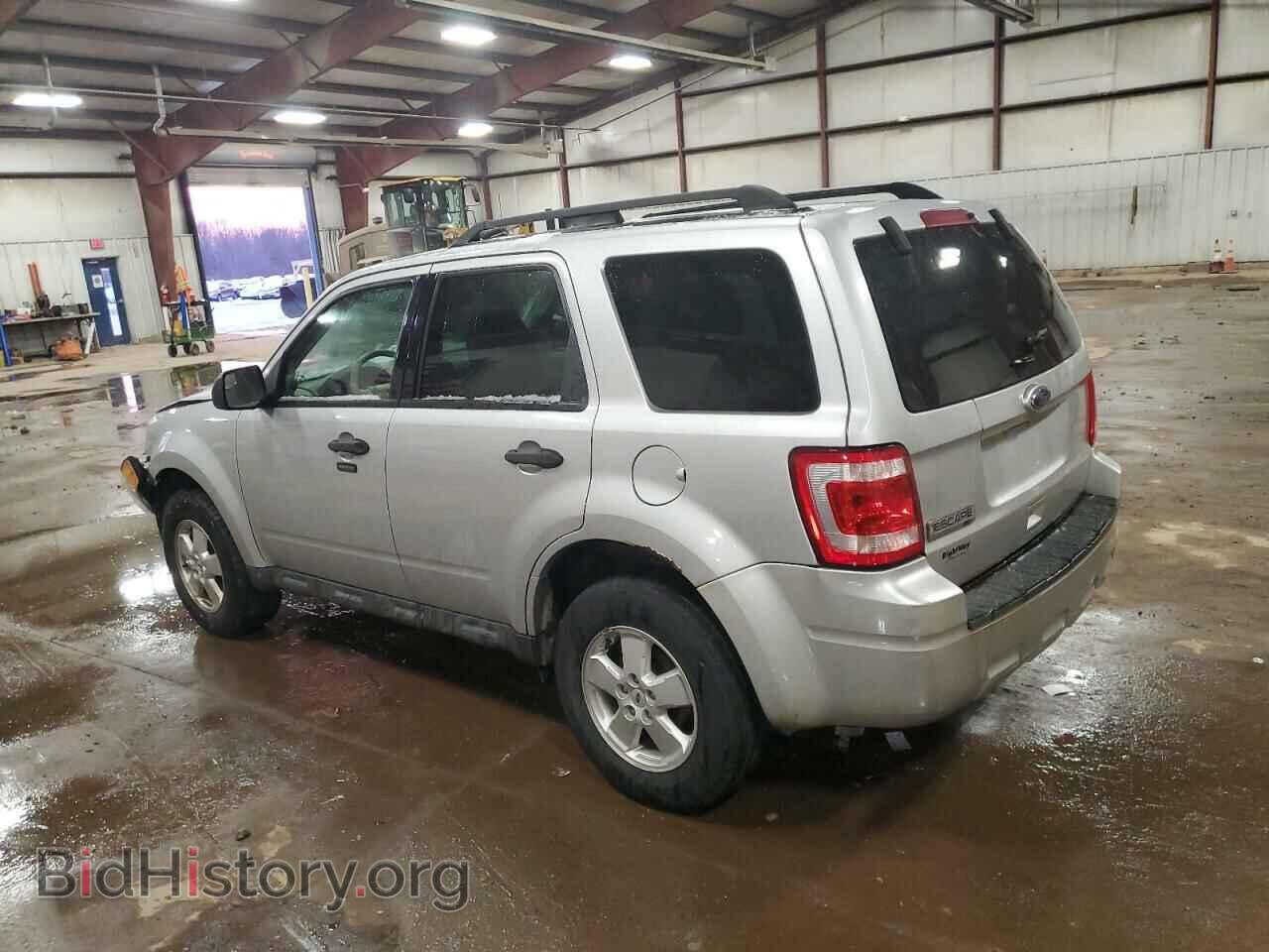 2011 FORD ESCAPE - VIN: 1FMCU9D78BKB19771 - Фото 2