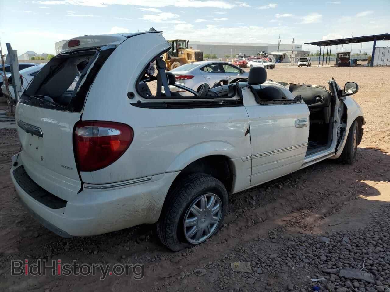 2005 CHRYSLER MINIVAN - VIN: 2C8GP64L25R322894 - Фото 3
