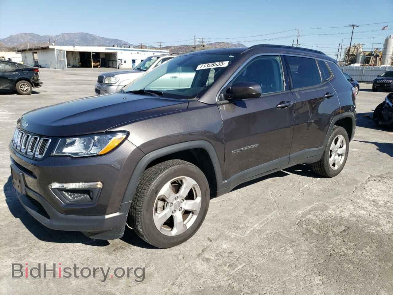 Photo 3C4NJDBB6JT174992 - JEEP COMPASS 2018