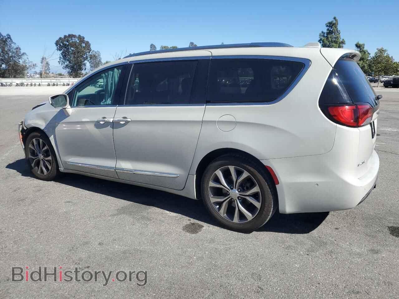 2017 CHRYSLER PACIFICA - VIN: 2C4RC1GG4HR584248 - Фото 2