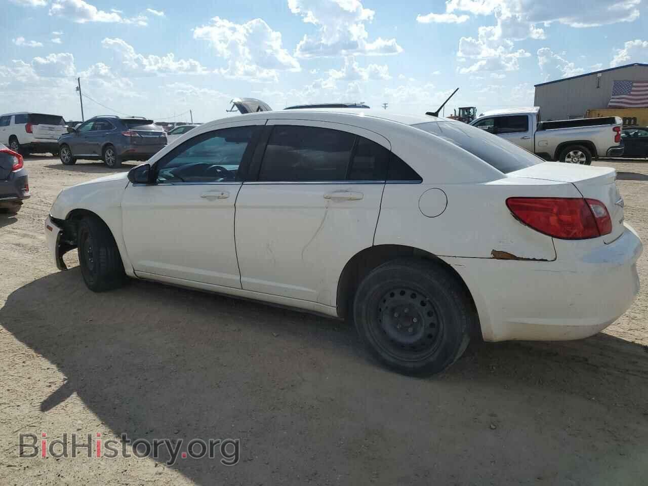 2010 CHRYSLER SEBRING - VIN: 1C3CC4FB3AN223792 - Фото 2