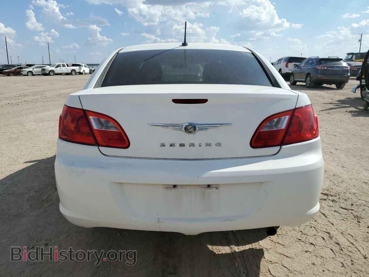 2010 CHRYSLER SEBRING - VIN: 1C3CC4FB3AN223792 - Фото 6