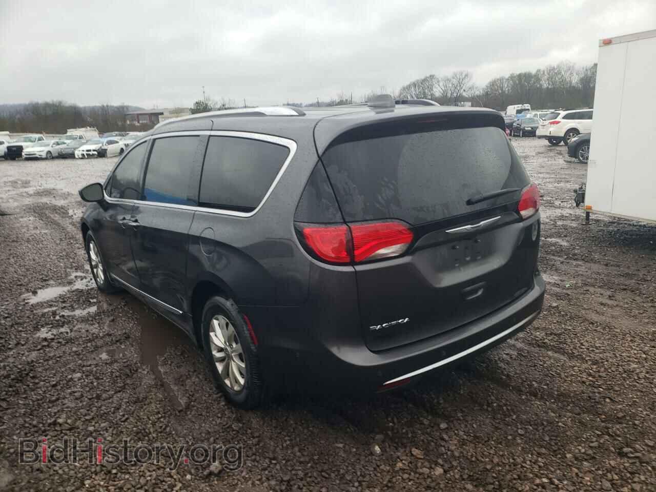 2019 CHRYSLER PACIFICA - VIN: 2C4RC1BG5KR640065 - Фото 2