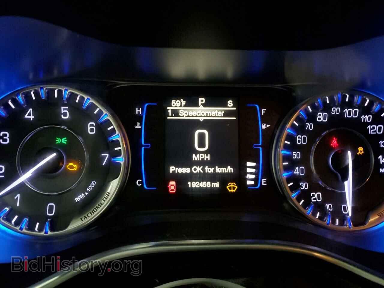 2015 CHRYSLER 200 - VIN: 1C3CCCAB3FN555529 - Фото 9