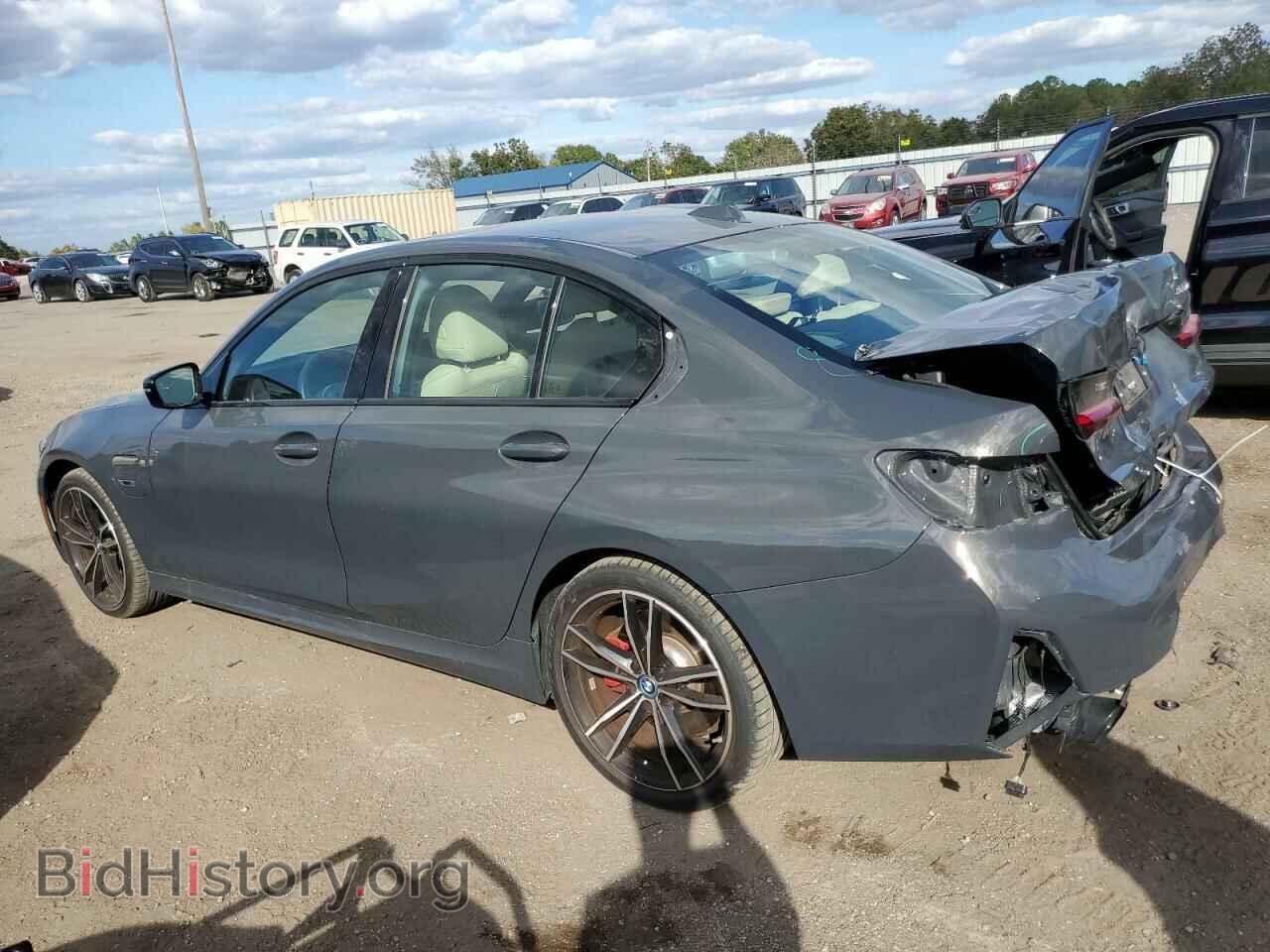 2023 BMW 3 SERIES - VIN: 3MW39FF09P8D06740 - Фото 2