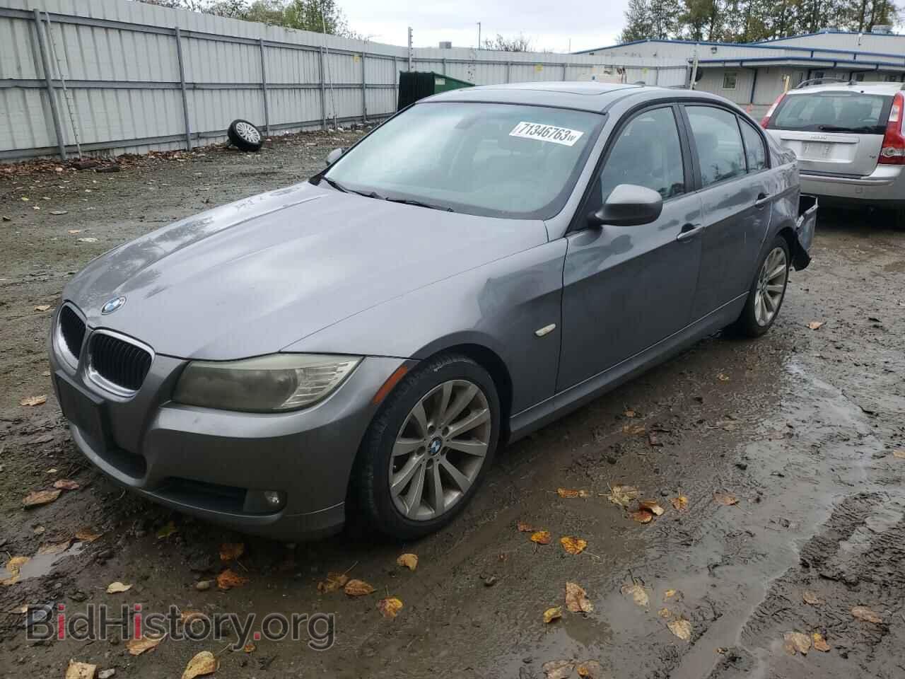 Photo WBAPH7C5XBE675977 - BMW 3 SERIES 2011