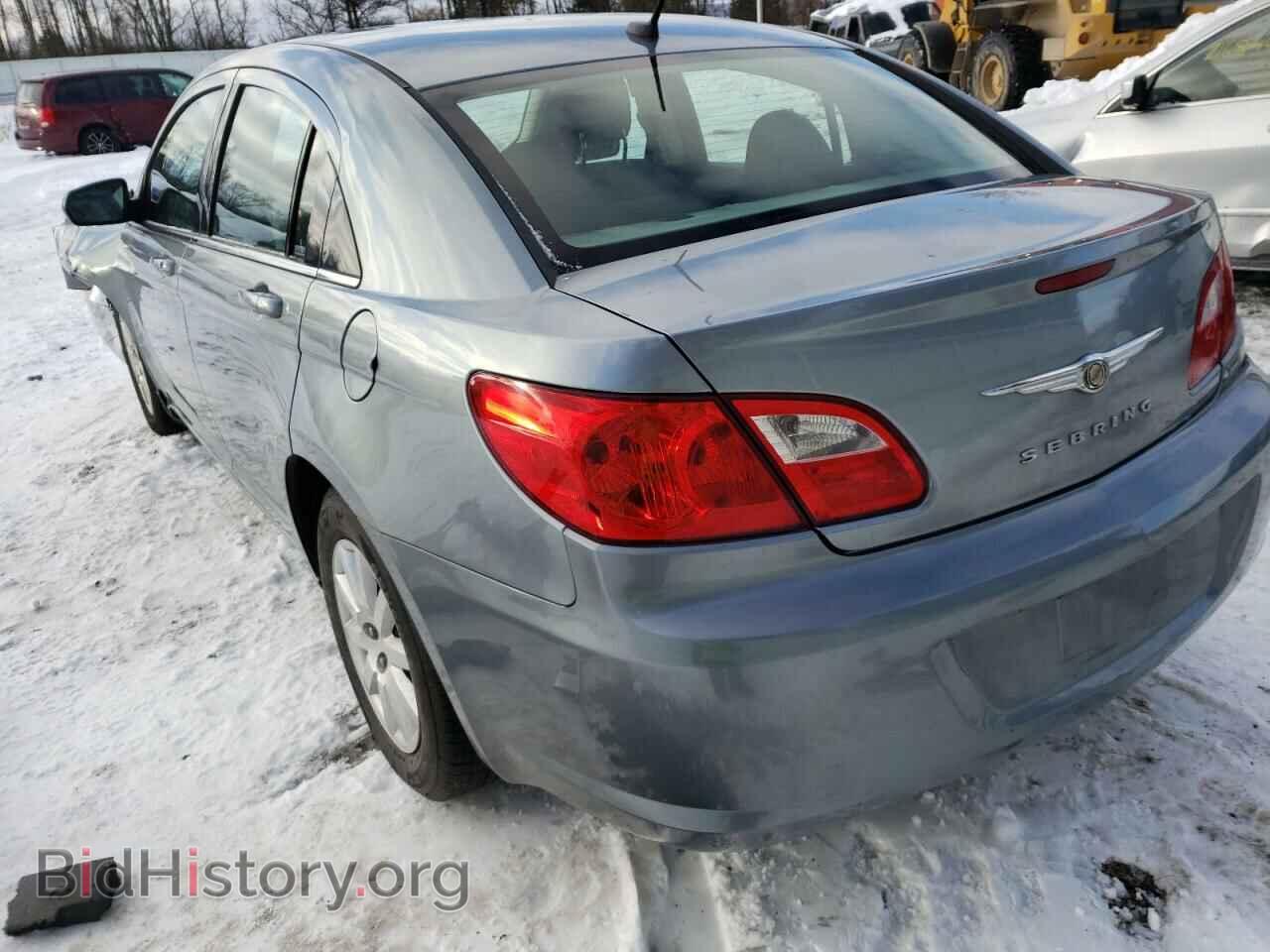 2010 CHRYSLER SEBRING - VIN: 1C3CC4FB2AN227333 - Фото 2