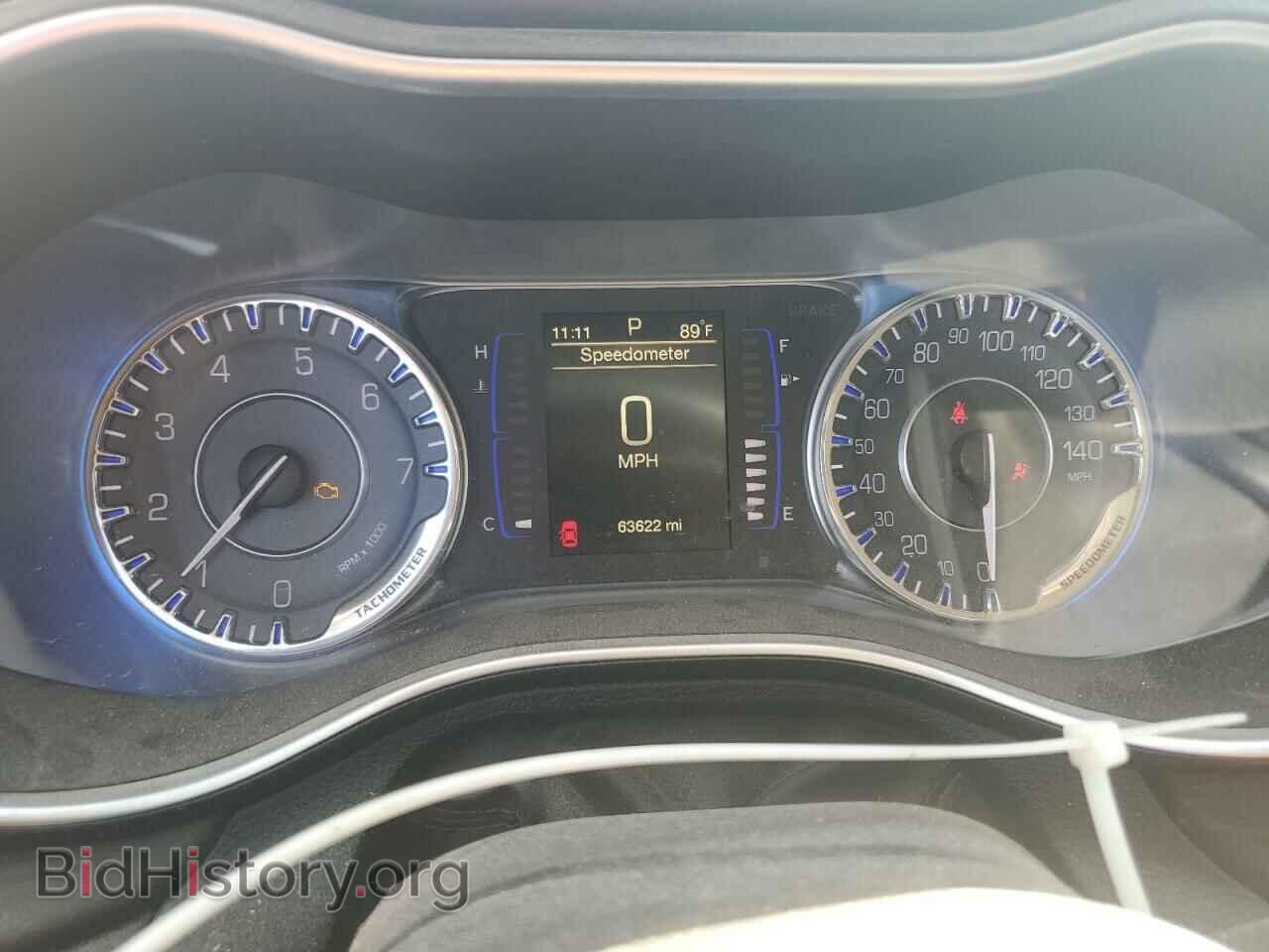 2016 CHRYSLER 200 - VIN: 1C3CCCAB1GN174781 - Photo 9