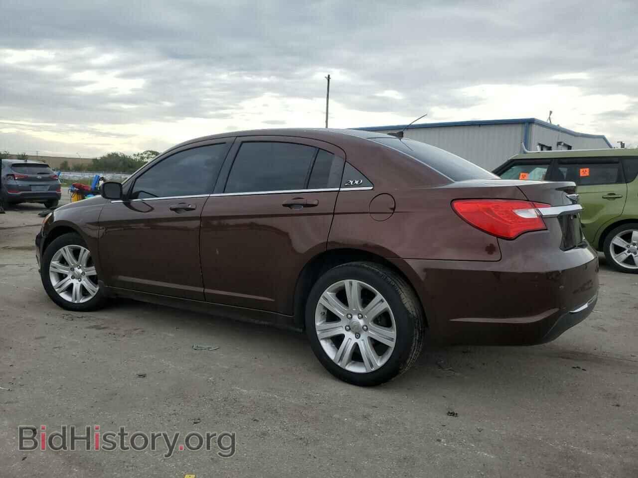 2013 CHRYSLER 200 - VIN: 1C3CCBBB7DN600607 - Photo 2