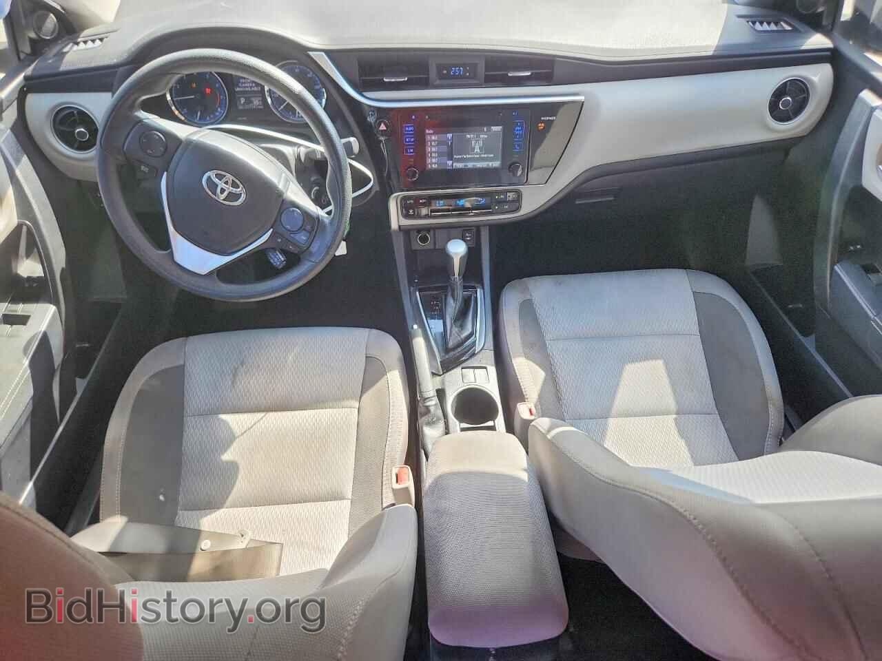 2017 TOYOTA COROLLA - VIN: 2T1BURHE5HC760105 - Photo 8