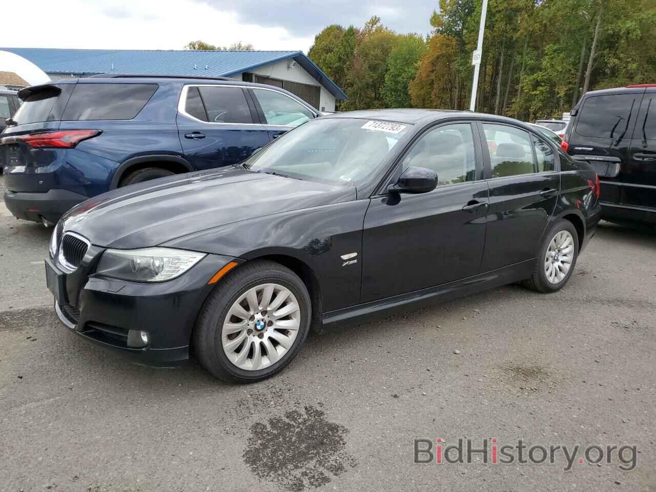 Photo WBAPK73529A464761 - BMW 3 SERIES 2009