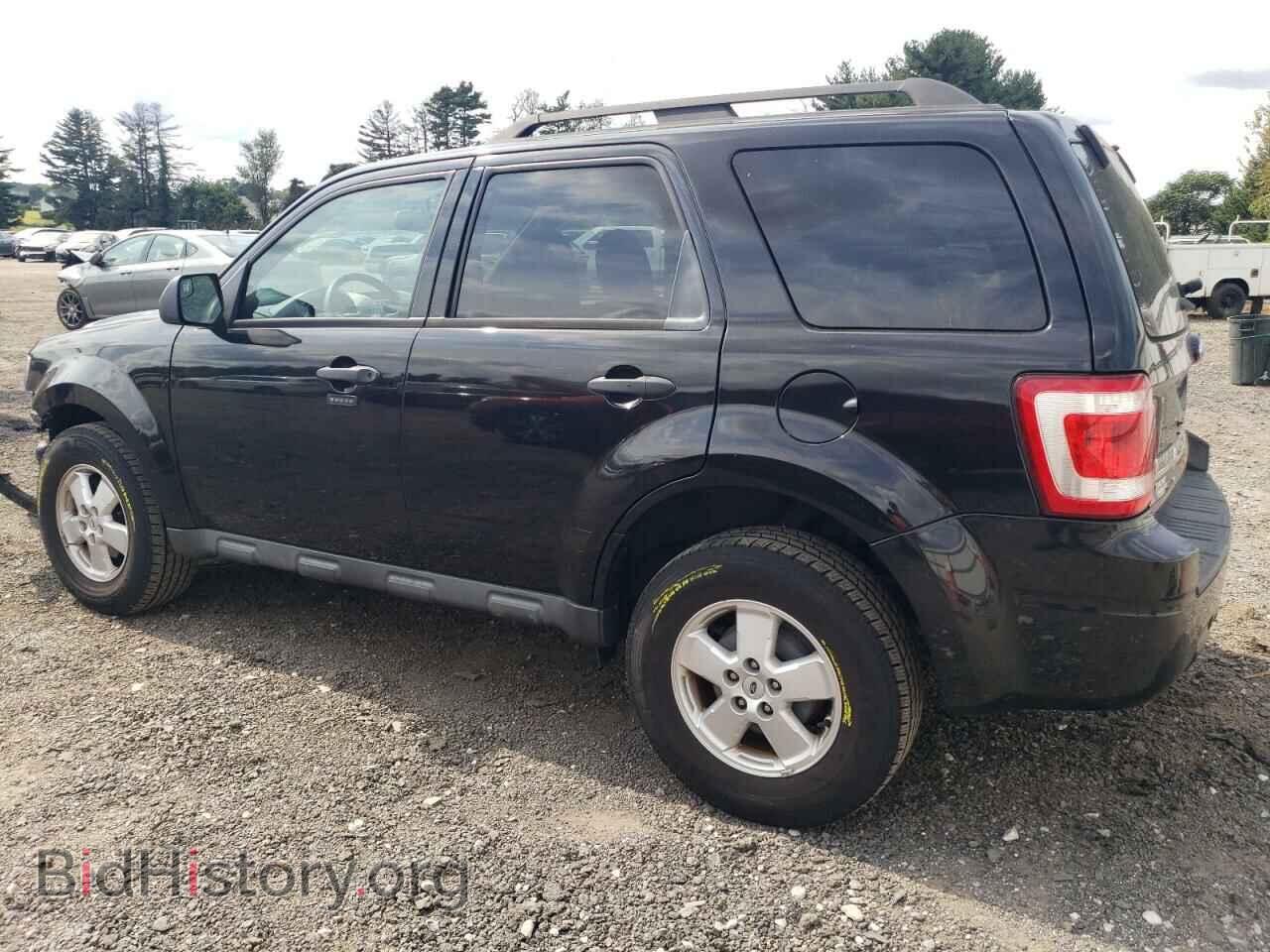 2011 FORD ESCAPE - VIN: 1FMCU0D73BKB01075 - Фото 2