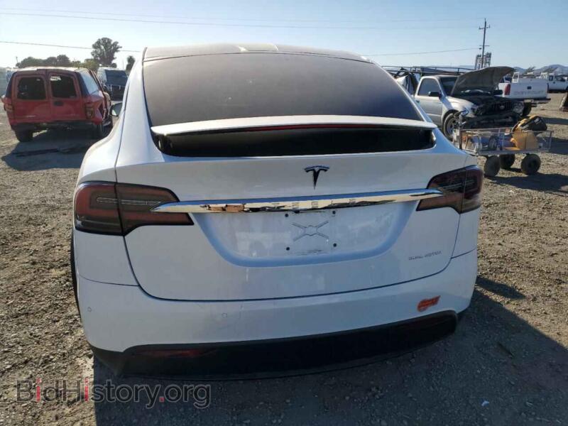 2020 Tesla MODEL X (VIN 5YJXCDE25LF261721) — photo 6 of 12