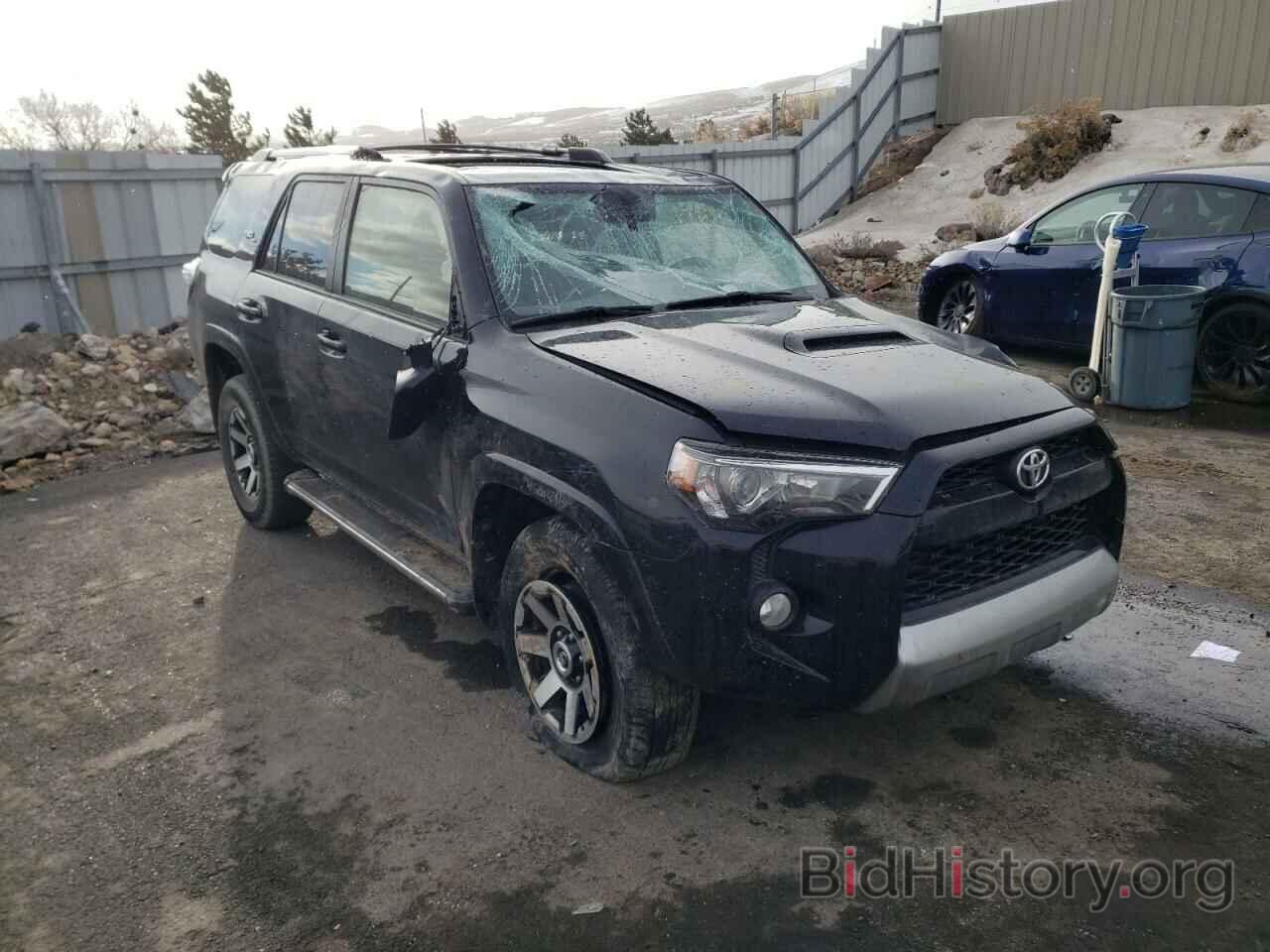 Фотография JTEBU5JR7J5485051 - TOYOTA 4RUNNER 2018