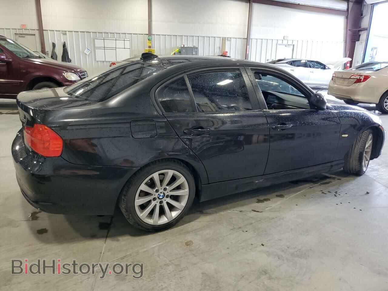 2011 BMW 3 SERIES - VIN: WBAPH7C50BE681299 - Photo 3