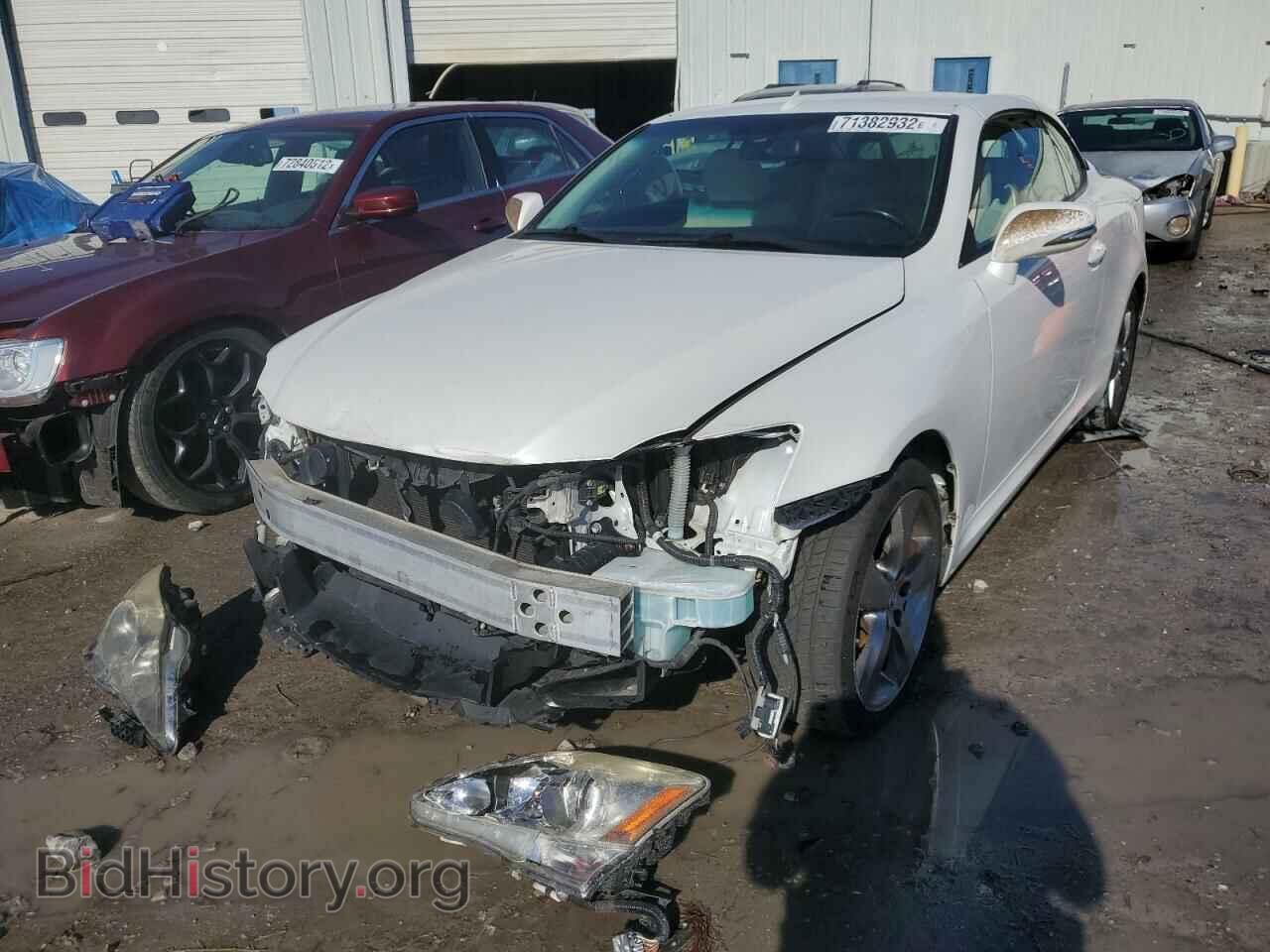 Photo JTHFF2C24A2513757 - LEXUS IS 2010