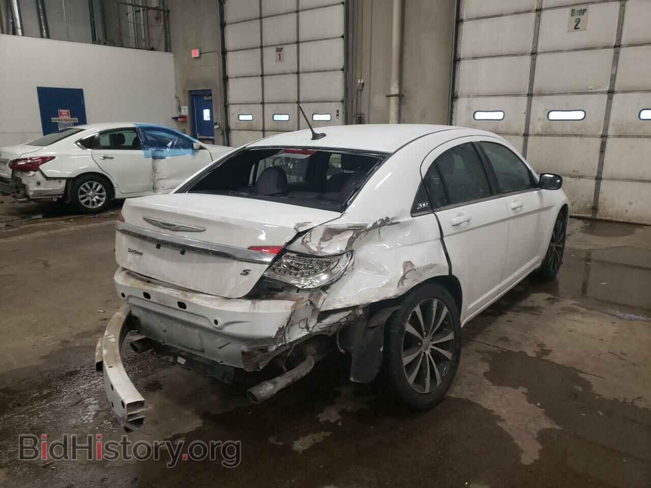 2013 CHRYSLER 200 - VIN: 1C3CCBBG8DN770793 - Фото 4