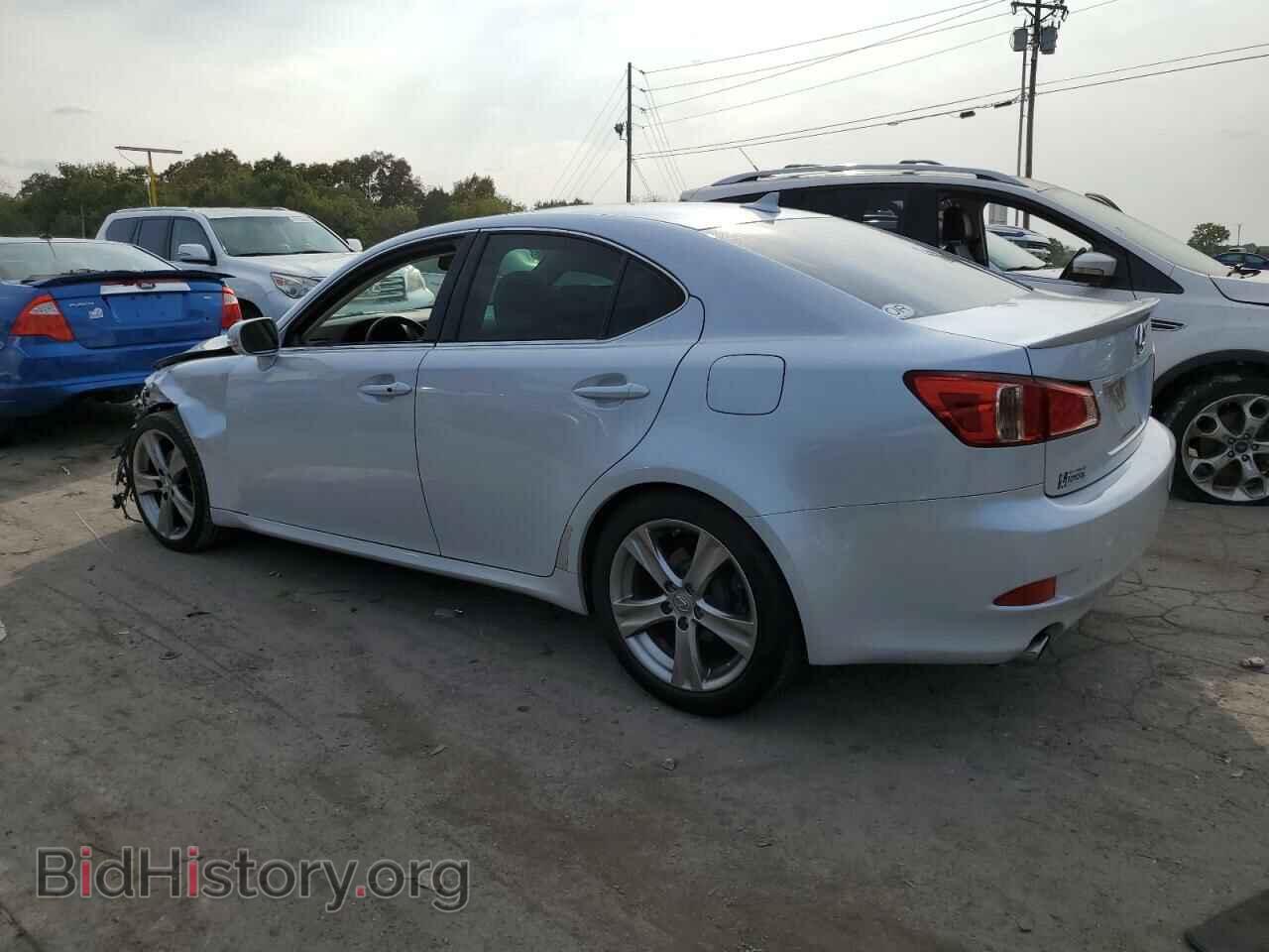 2011 LEXUS IS - VIN: JTHBF5C2XB5153829 - Photo 2