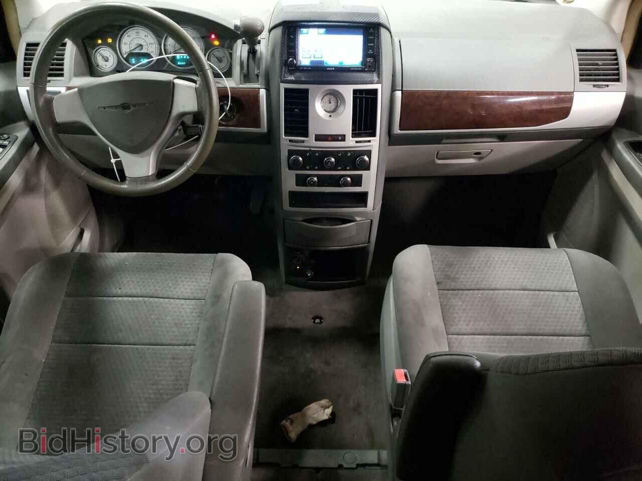 2010 CHRYSLER MINIVAN - VIN: 2A4RR5D10AR299956 - Фото 8