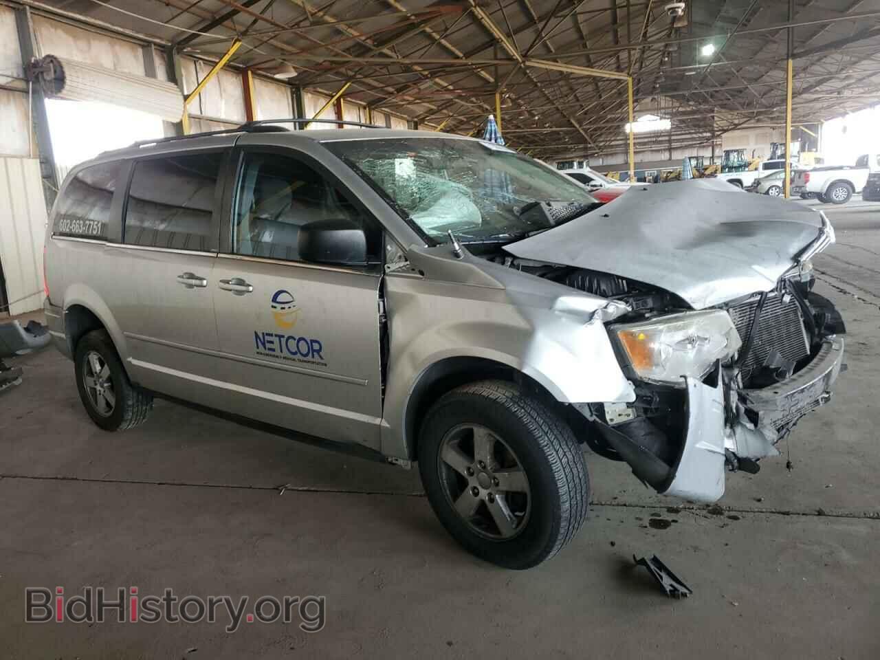 2009 CHRYSLER MINIVAN - VIN: 2A8HR44E59R670810 - Фото 4