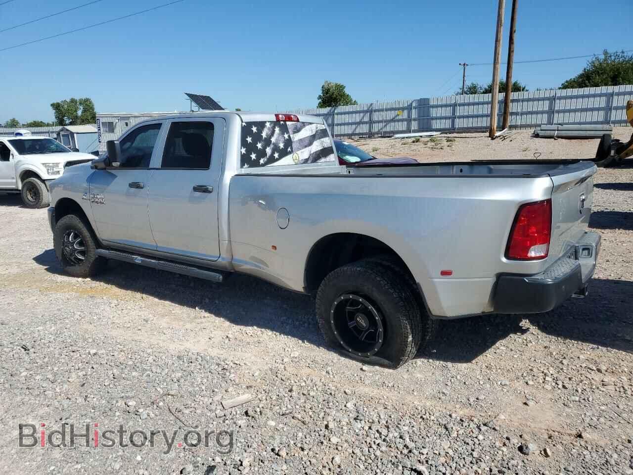 2015 RAM All Models - VIN: 3C63RRGL4FG542981 - Photo 2