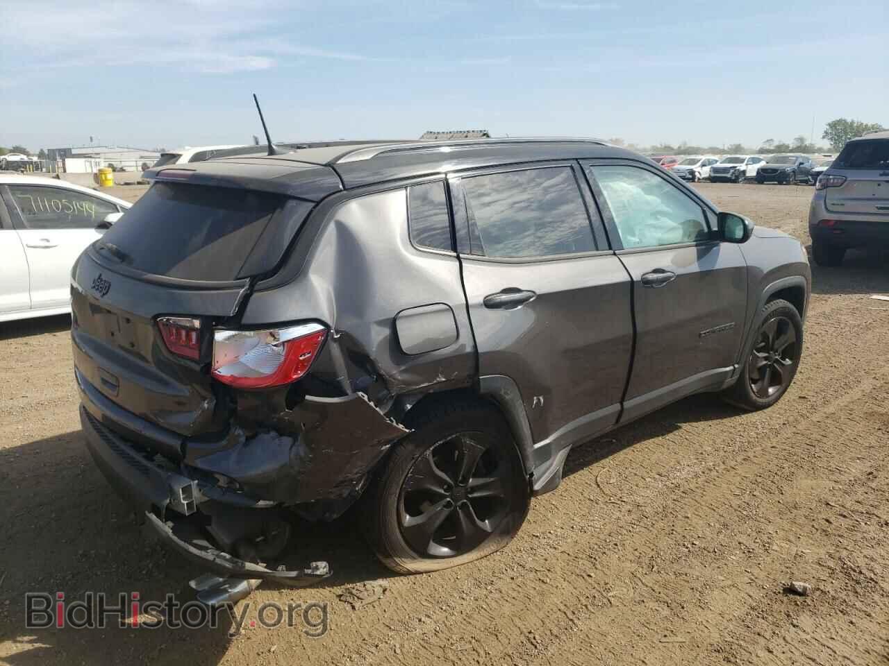 2018 JEEP COMPASS - VIN: 3C4NJCBB4JT407147 - Фото 3