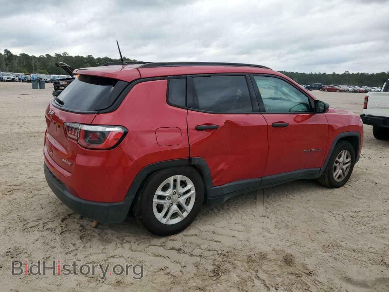 2018 JEEP COMPASS - VIN: 3C4NJCAB7JT250666 - Фото 3