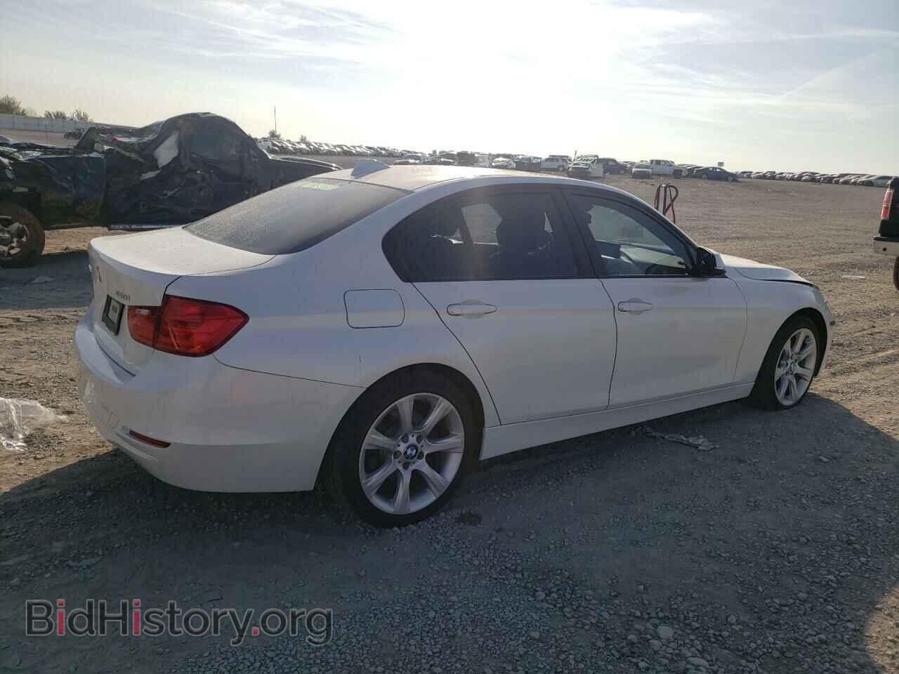 2013 BMW 3 SERIES - VIN: WBA3C3C5XDF981404 - Фото 3