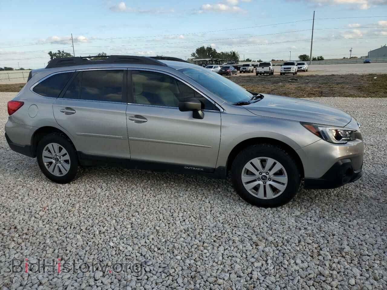 2018 SUBARU OUTBACK - VIN: 4S4BSAAC3J3247364 - Фото 4