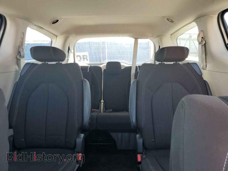 2023 Chrysler MINIVAN (VIN 2C4RC1CG5PR550033) — photo 10 of 13
