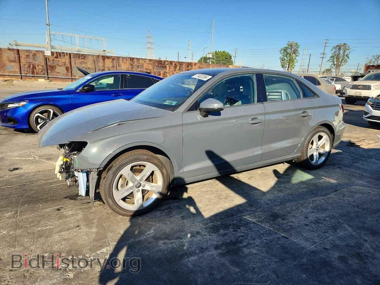 Фотография WAUB8GFF0H1057596 - AUDI A3 2017