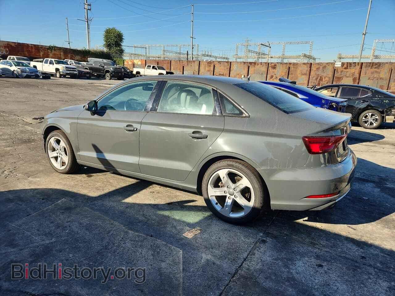 2017 AUDI A3 - VIN: WAUB8GFF0H1057596 - Фото 2