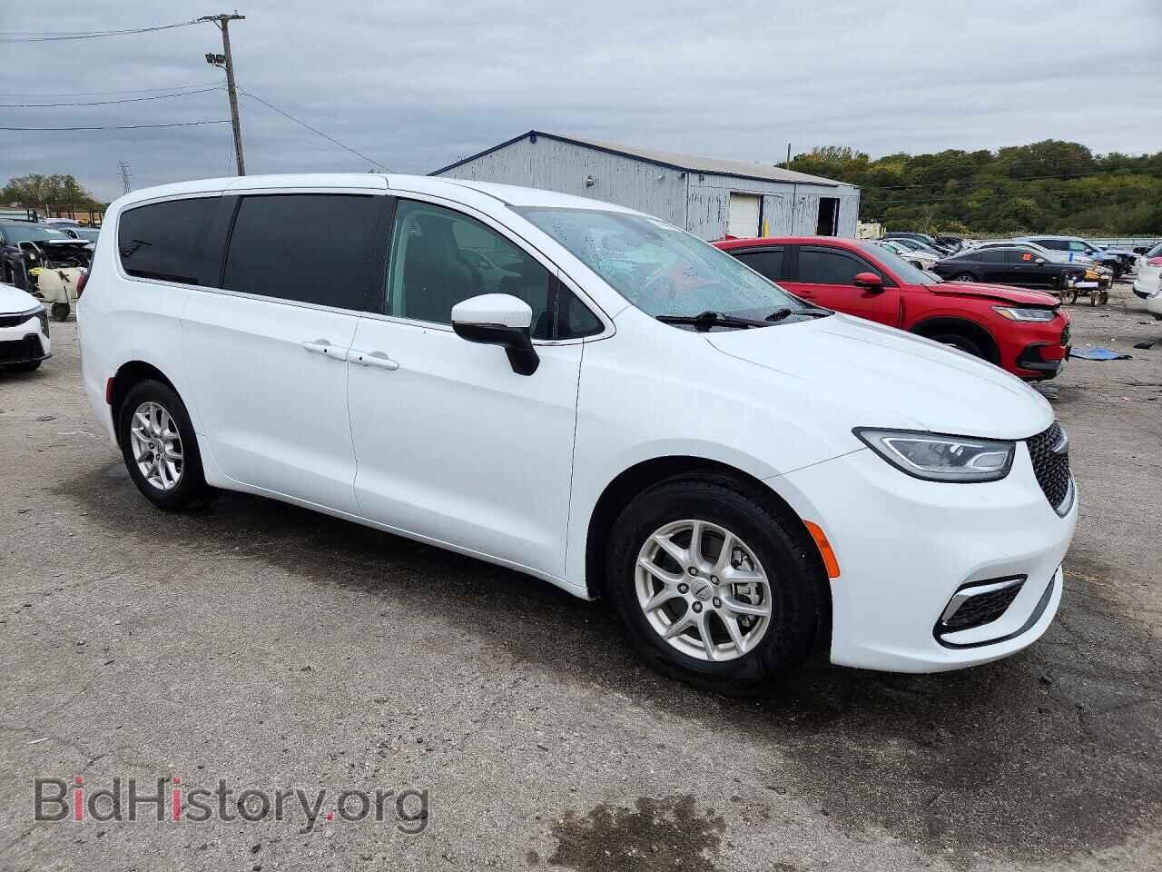 2023 CHRYSLER PACIFICA - VIN: 2C4RC1BG6PR620690 - Photo 4
