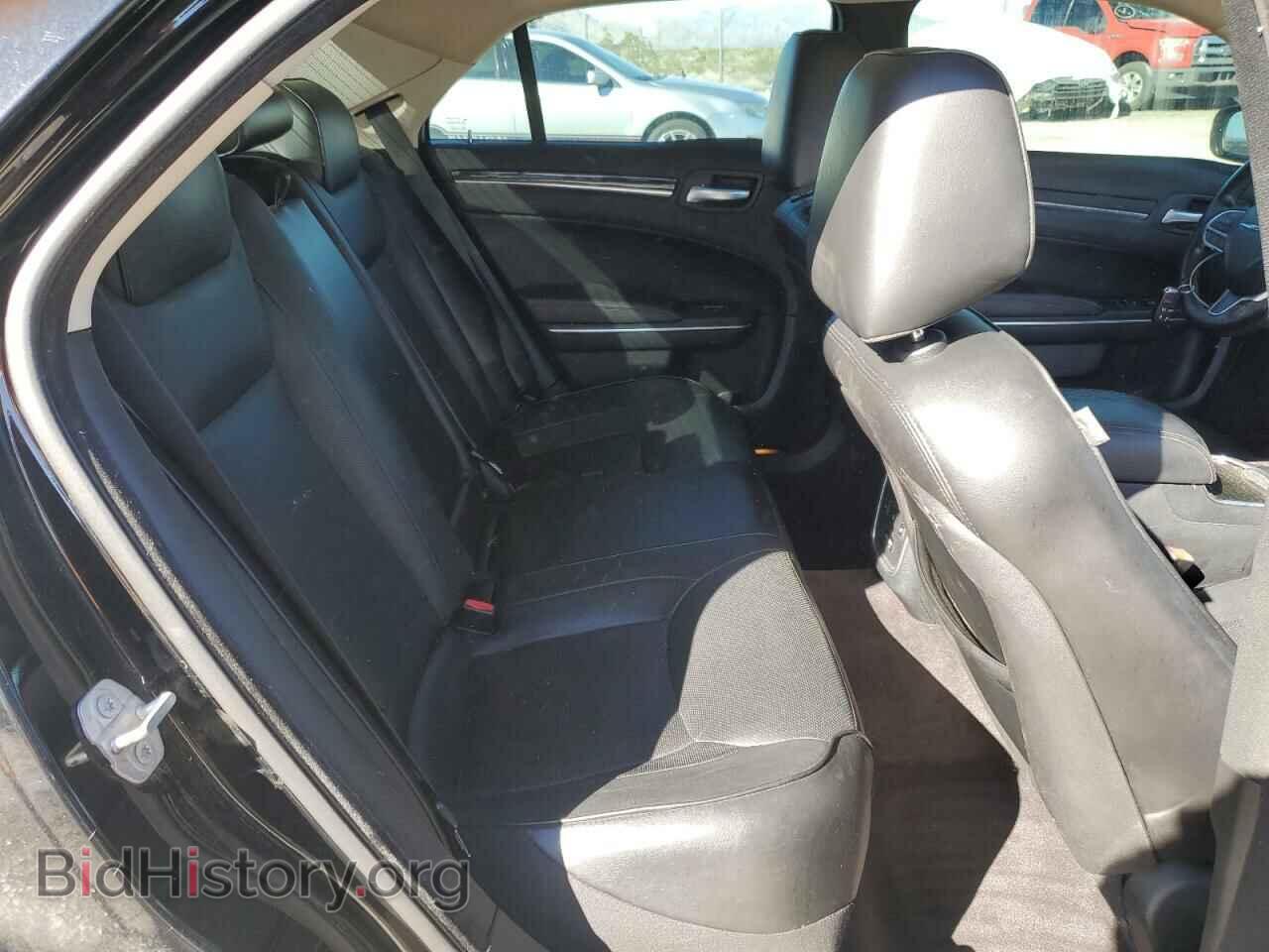2017 CHRYSLER 300 - VIN: 2C3CCAEG0HH564274 - Фото 10