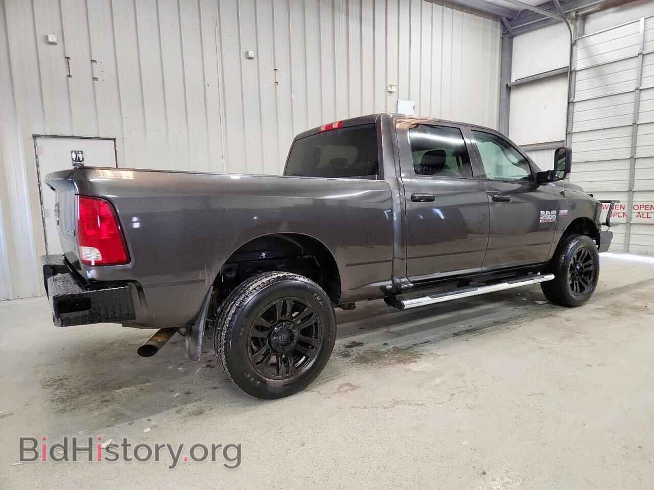 2017 RAM All Models - VIN: 3C6UR5CJ1HG702447 - Photo 3