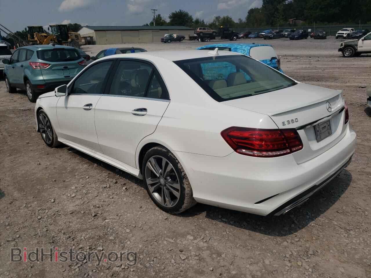 2014 MERCEDES-BENZ E-CLASS - VIN: WDDHF5KB3EA976424 - Фото 2