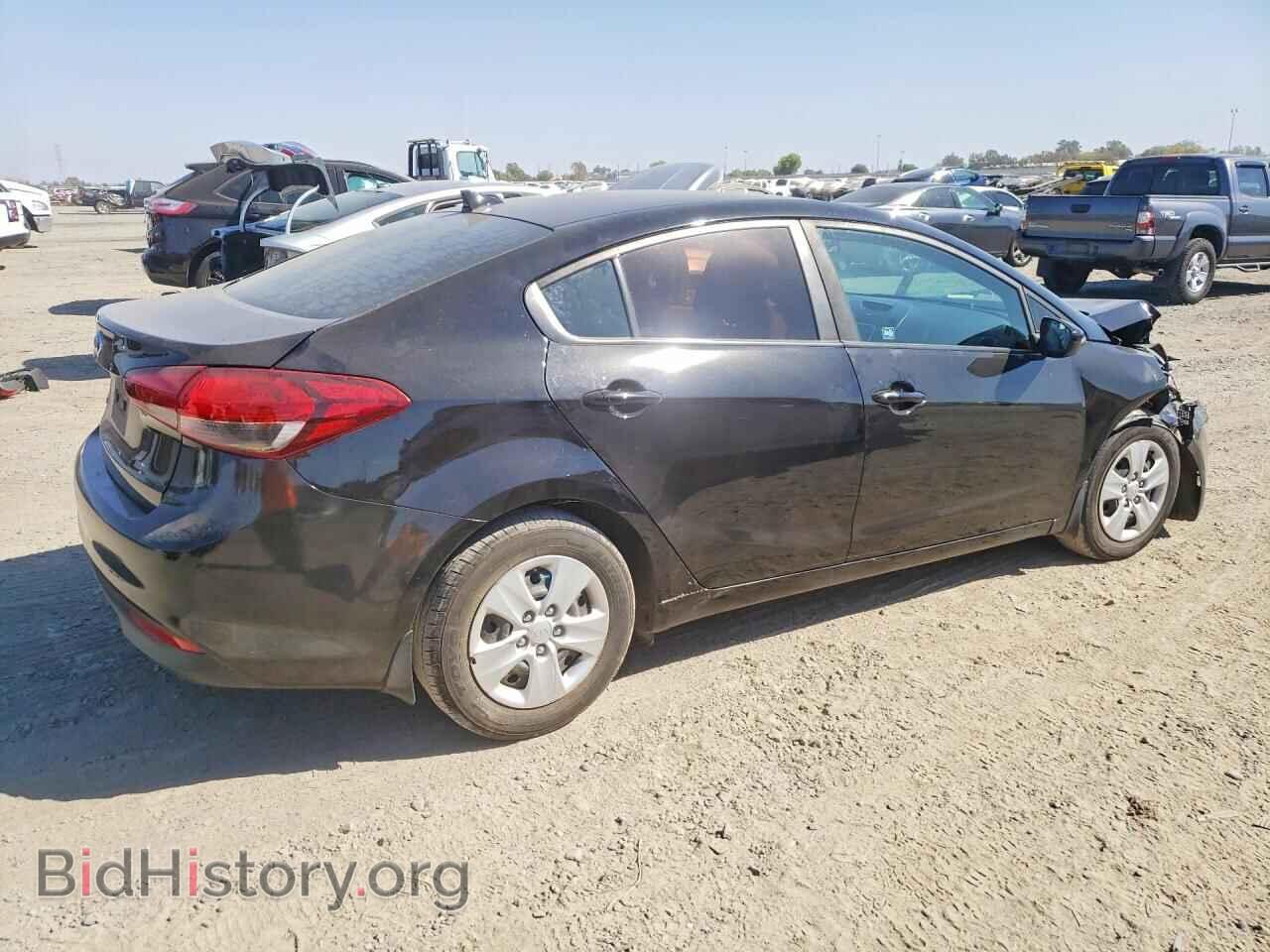 2017 KIA FORTE - VIN: 3KPFK4A72HE061456 - Photo 3