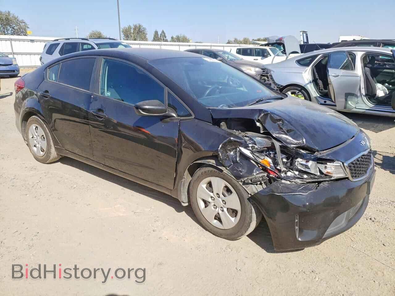 2017 KIA FORTE - VIN: 3KPFK4A72HE061456 - Photo 4