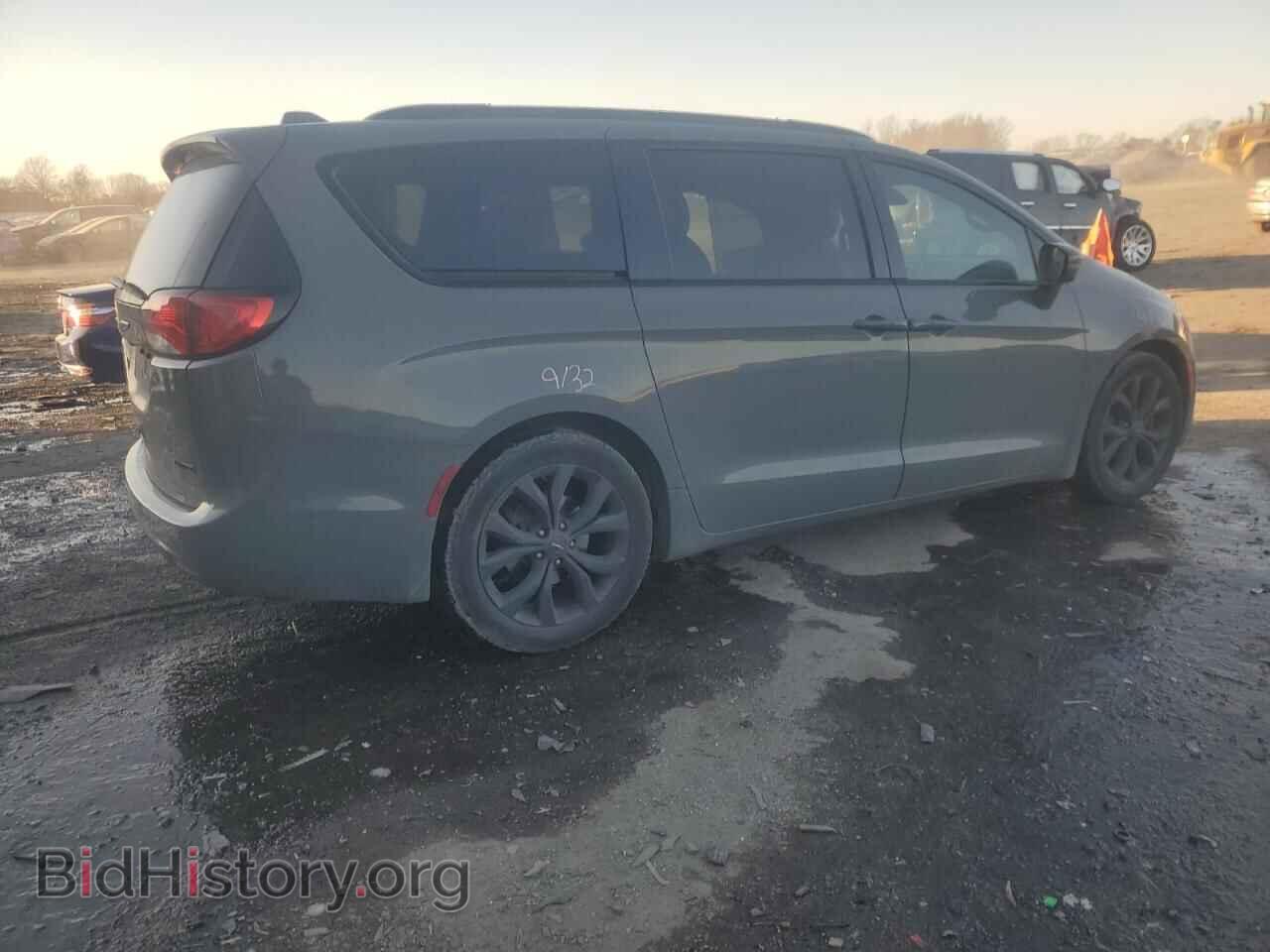 2020 CHRYSLER PACIFICA - VIN: 2C4RC1GG6LR196110 - Фото 3