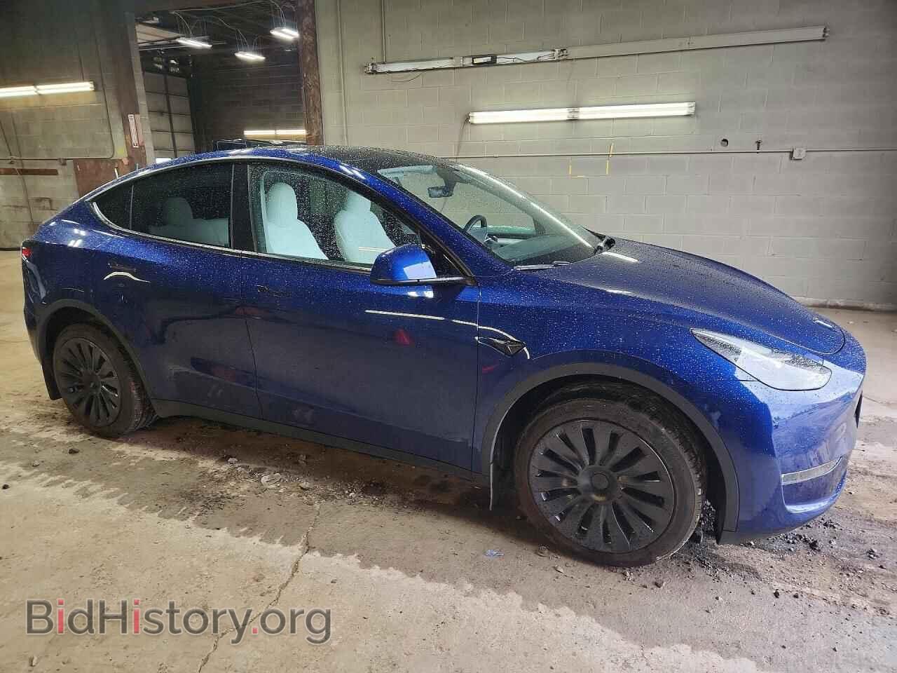 2024 TESLA MODEL Y - VIN: 7SAYGDEE2RA215372 - Фото 4